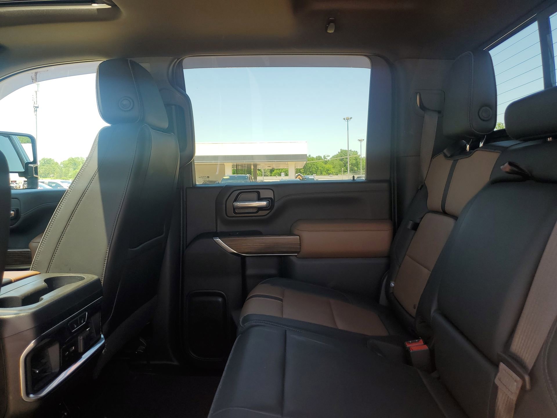 Used 2020 Chevrolet Silverado 3500 High Country w/ Z71 Off-Road Package AWD/4WD image 32