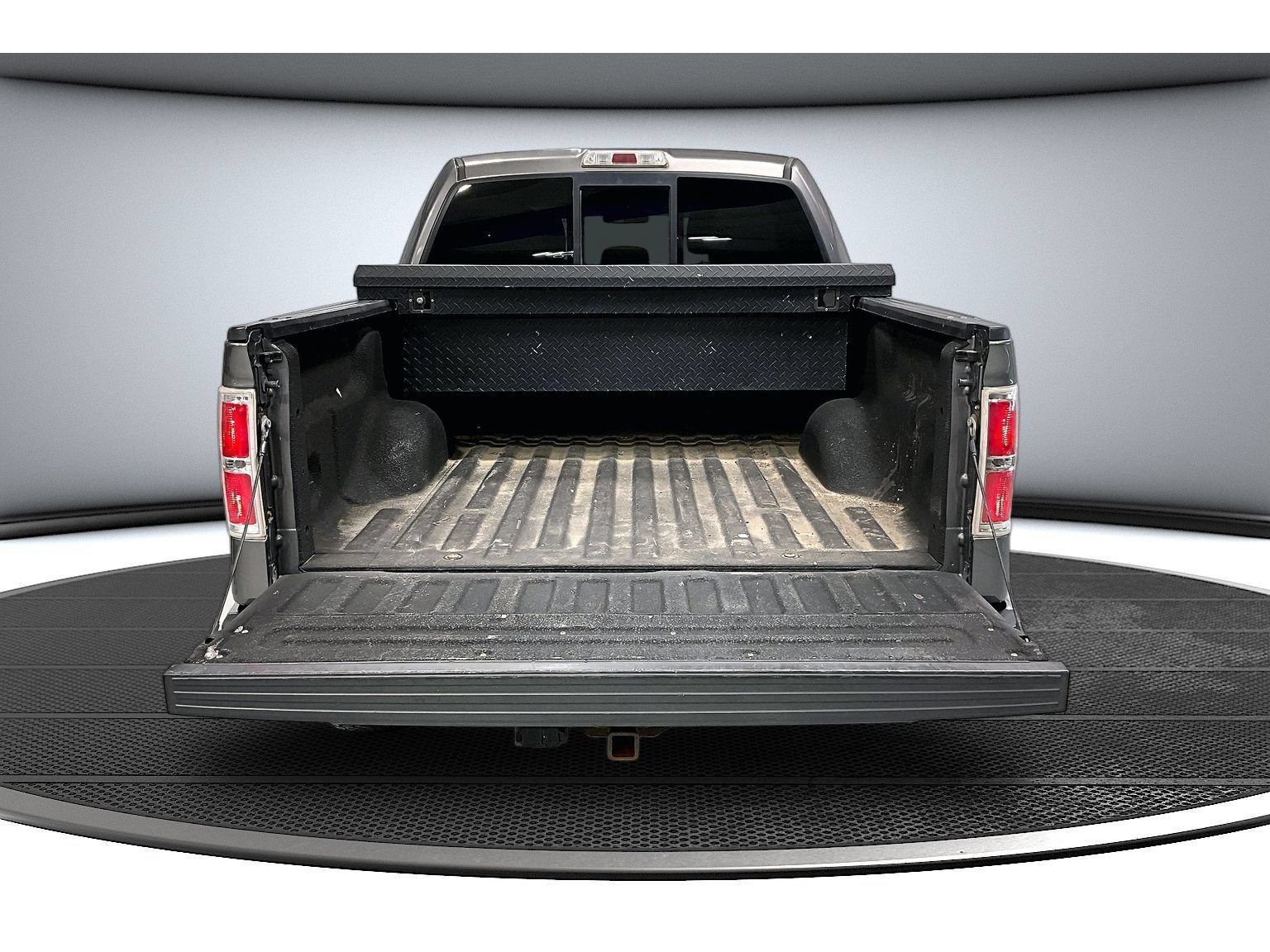 Used 2014 Ford F150 XLT w/ Equipment Group 302A Luxury AWD/4WD image 13