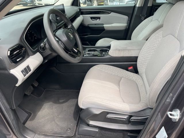 Used 2023 Honda Pilot LX image 25