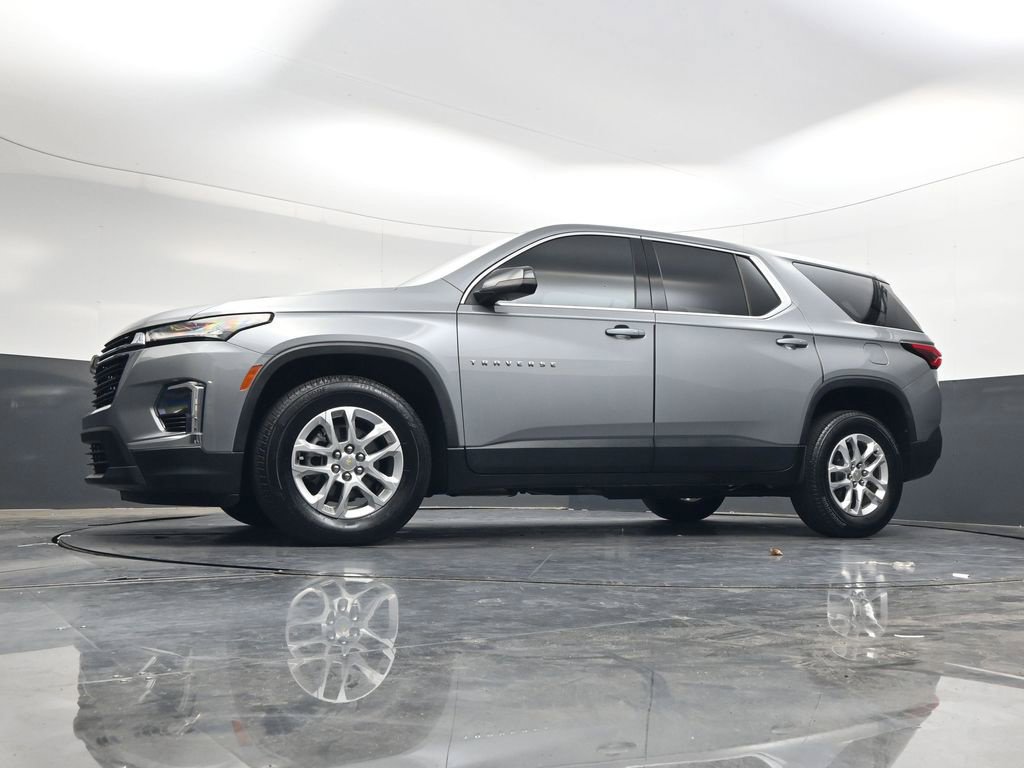 Used 2023 Chevrolet Traverse LS FWD image 34