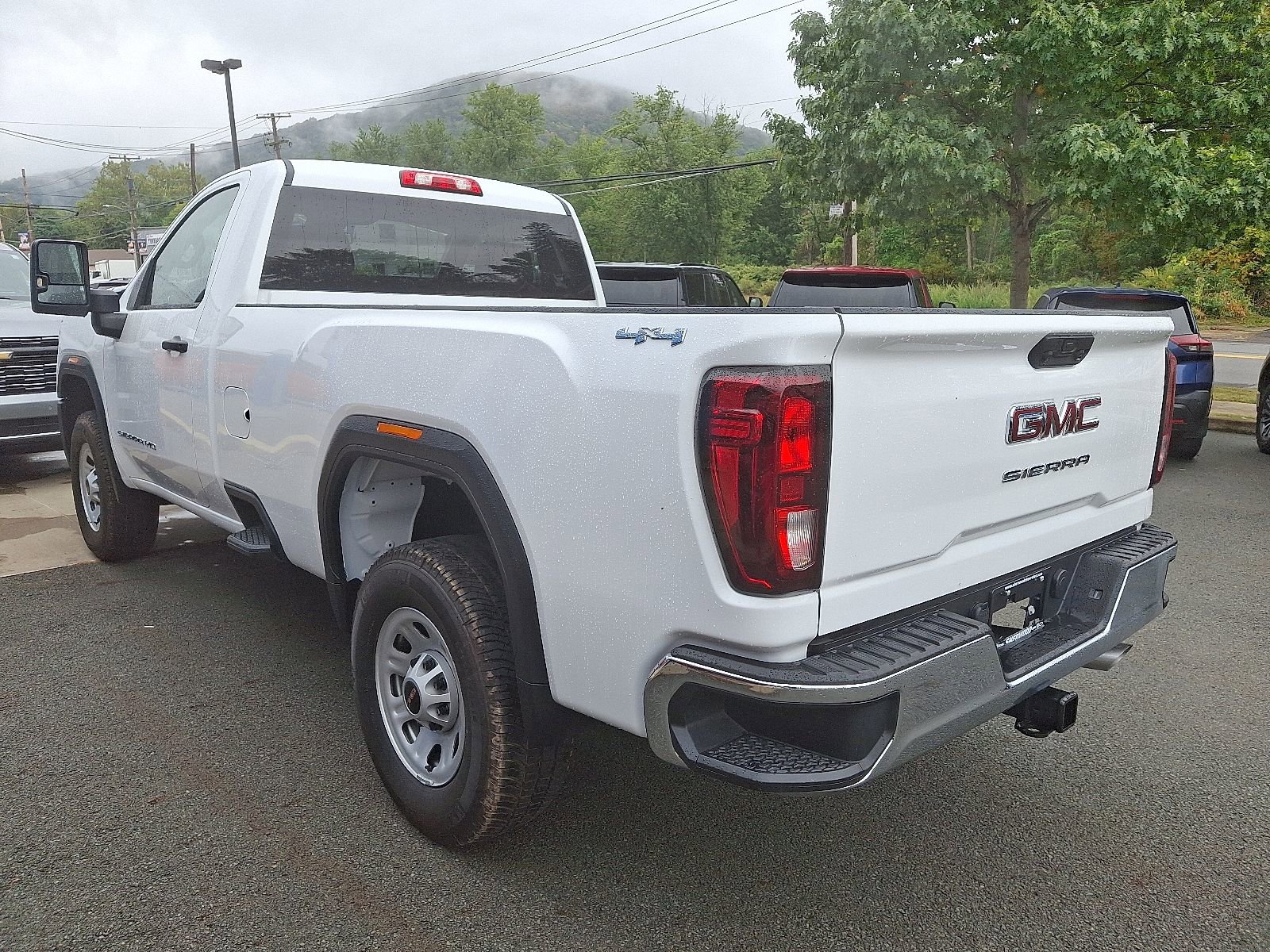New 2025 GMC Sierra 2500 Pro w/ Convenience Package image 4