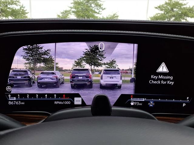 Used 2023 Cadillac Escalade Premium Luxury AWD/4WD image 36
