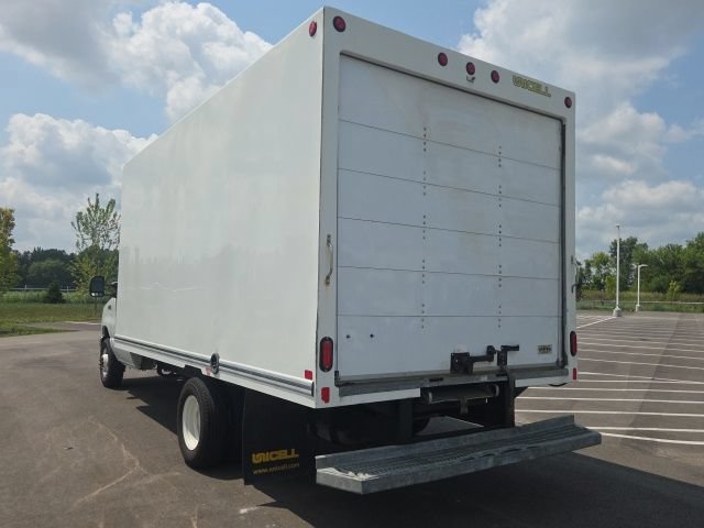 Used 2023 Ford E-450 and Econoline 450 Super Duty RWD image 15