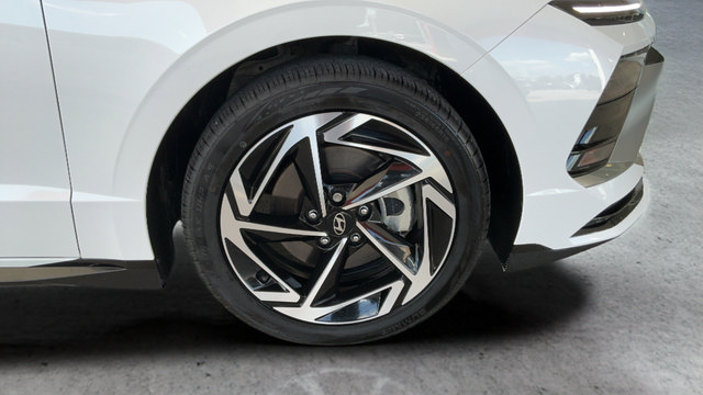 Used 2024 Hyundai Sonata SEL w/ Convenience Package FWD image 27
