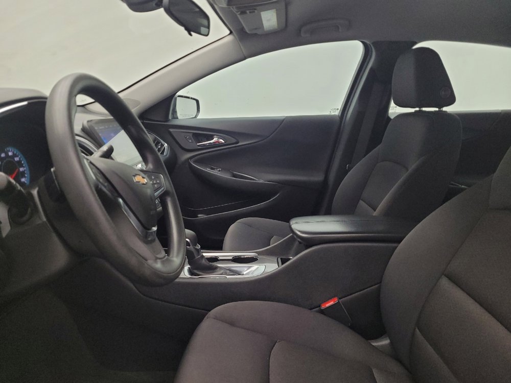 Used 2021 Chevrolet Malibu LT image 17