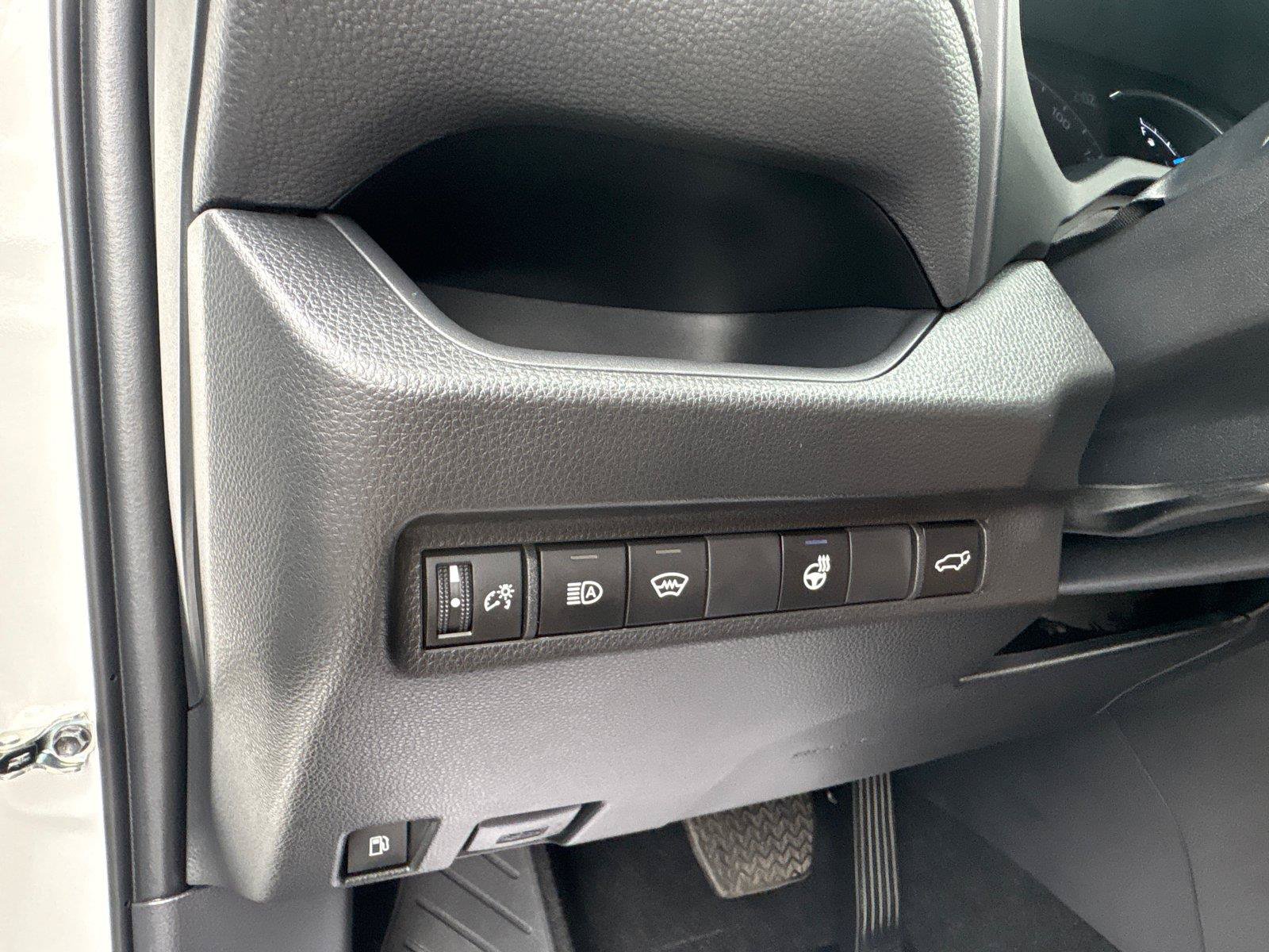 Certified 2025 Toyota RAV4 XLE w/ Convenience Package AWD/4WD image 21
