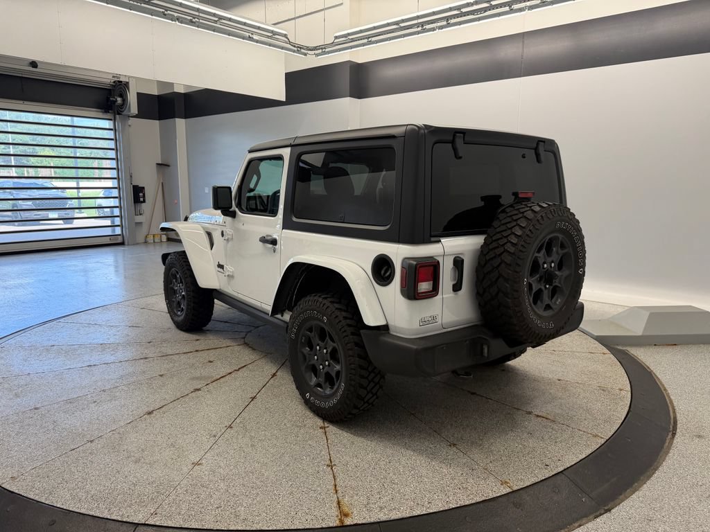 Used 2024 Jeep Wrangler Sport AWD/4WD image 9