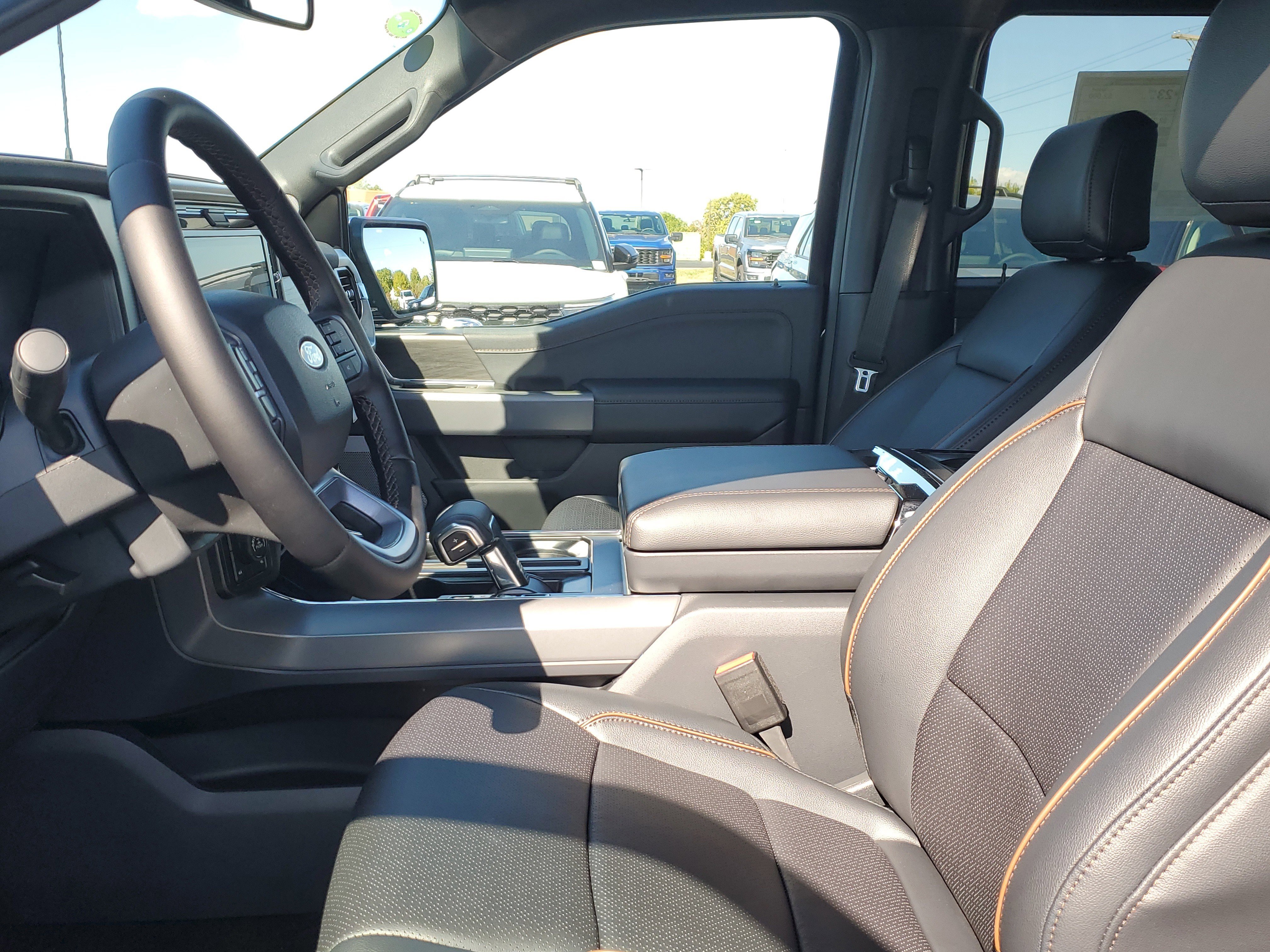 New 2025 Ford F150 Lariat w/ Equipment Group 502A High image 19