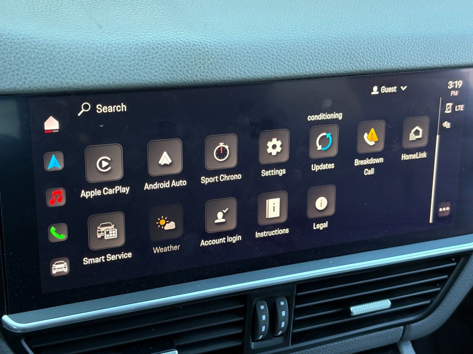 Used 2023 Porsche Cayenne Coupe AWD/4WD image 25