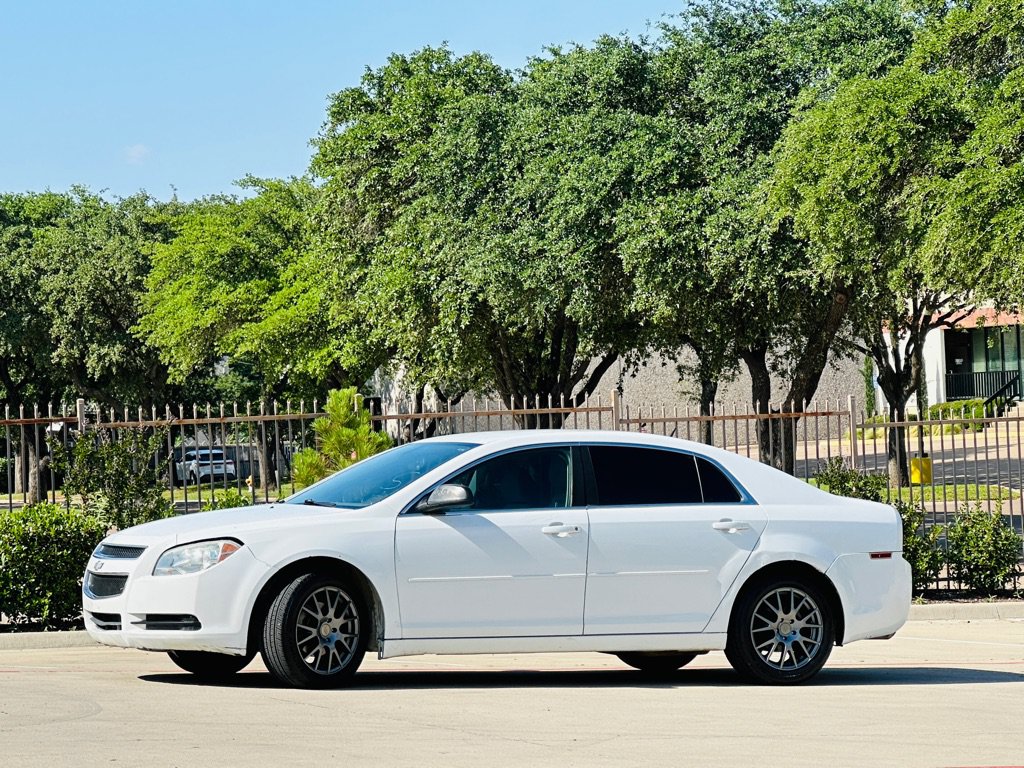 Used 2011 Chevrolet Malibu LS w/ LPO, Convenience Package FWD image 4