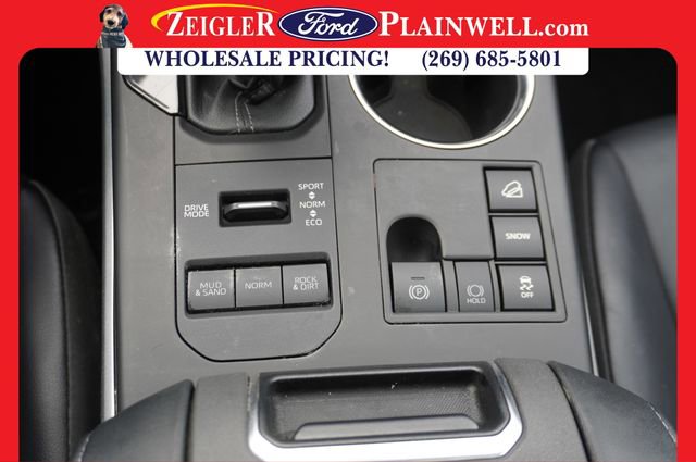 Used 2023 Toyota Highlander XLE image 26