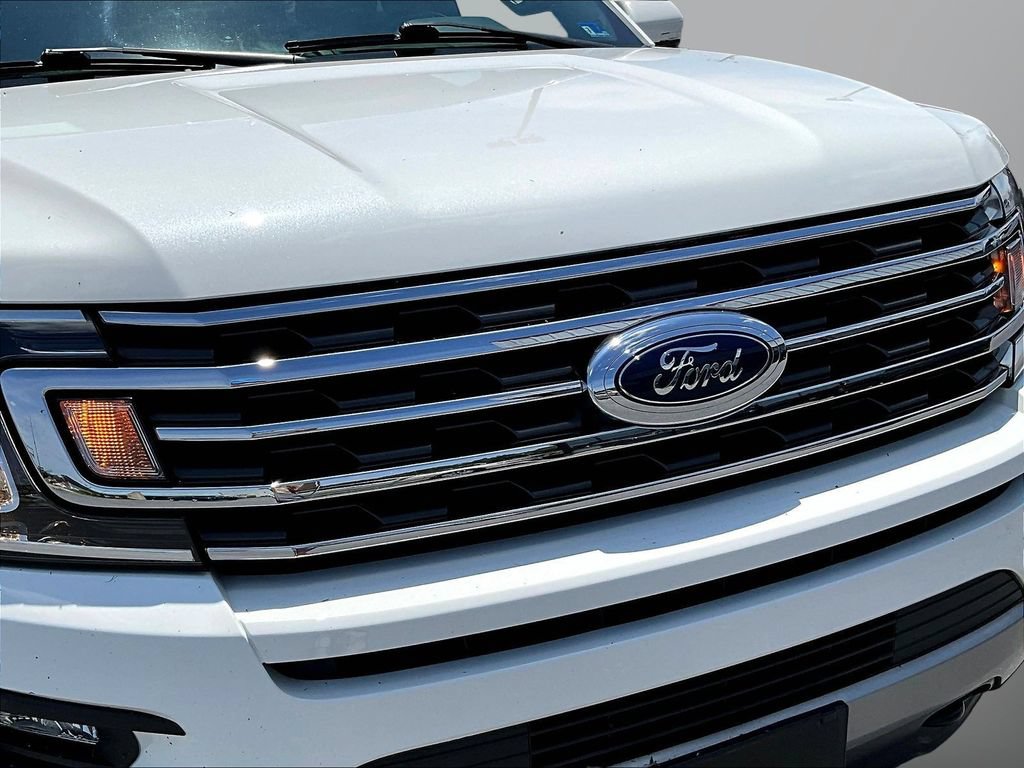 Used 2021 Ford Expedition XLT AWD/4WD image 32