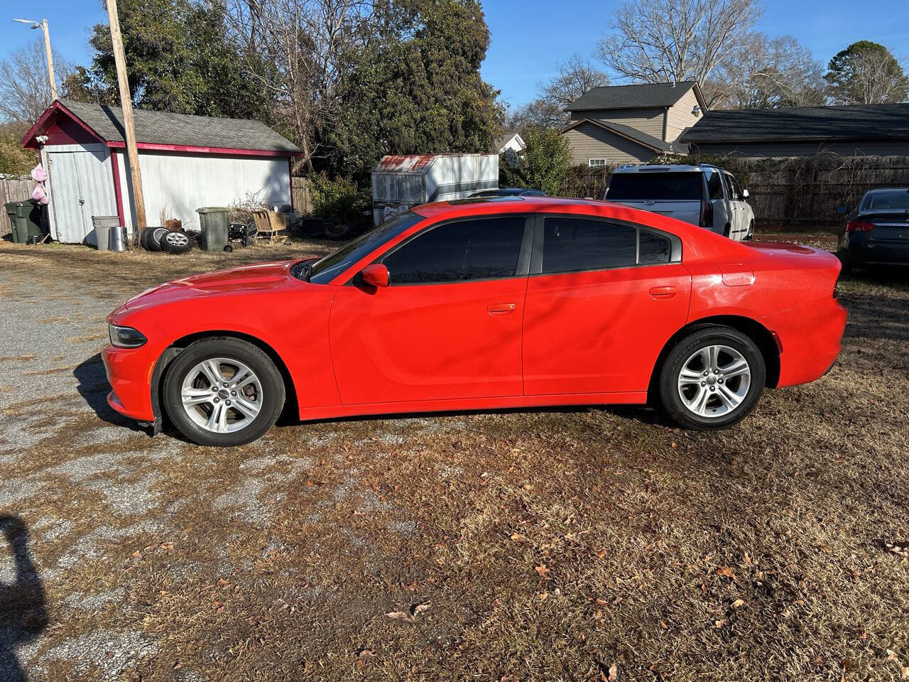 Used 2019 Dodge Charger SXT image 2