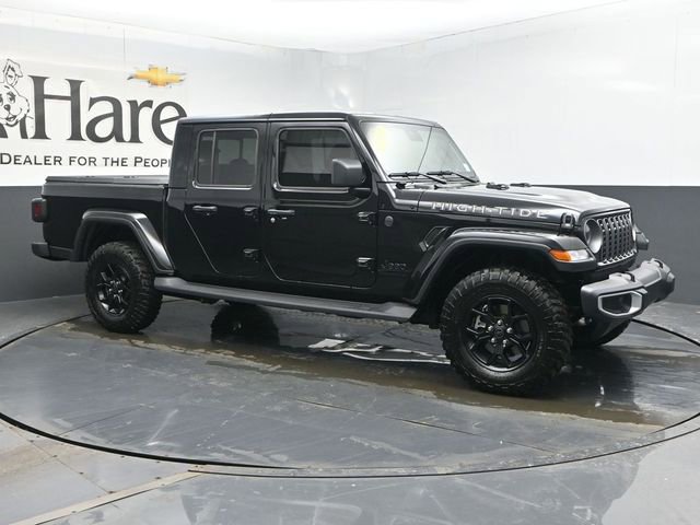 Used 2025 Jeep Gladiator Sport image 6