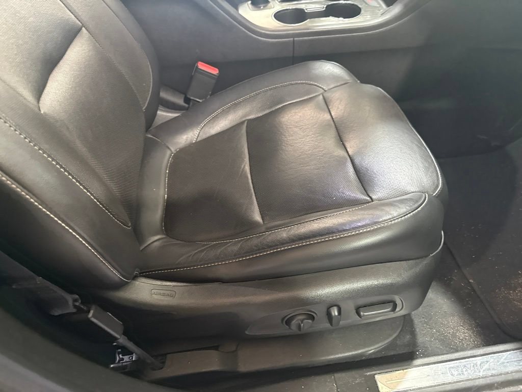 Used 2018 GMC Acadia SLT AWD/4WD image 16