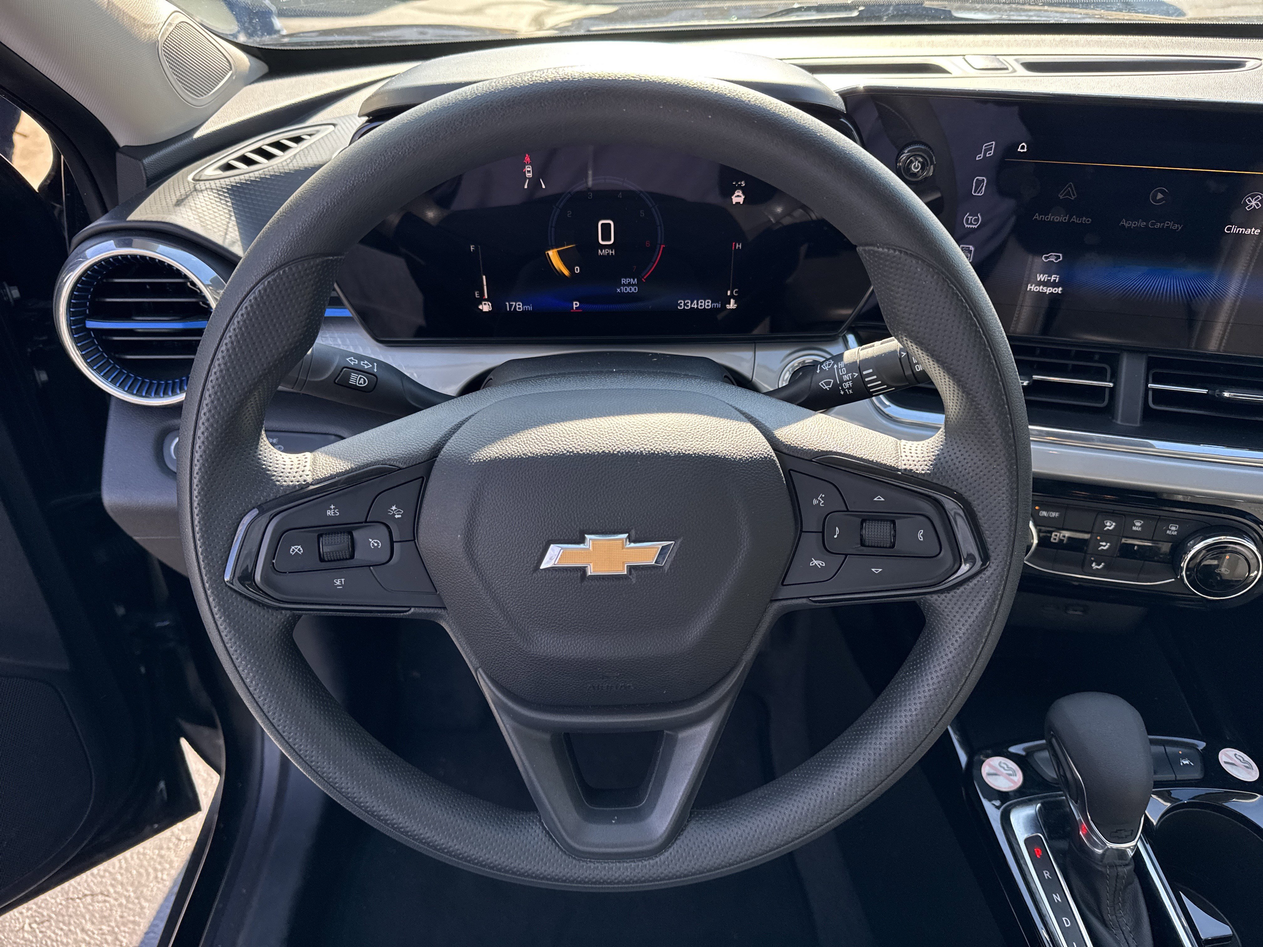 Certified 2025 Chevrolet Trax LT image 11