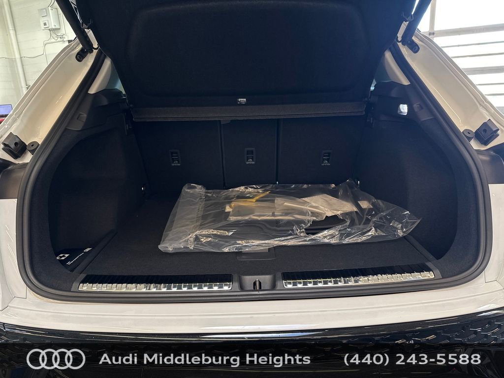 Used 2026 Audi Q3 quattro 2.0T image 25