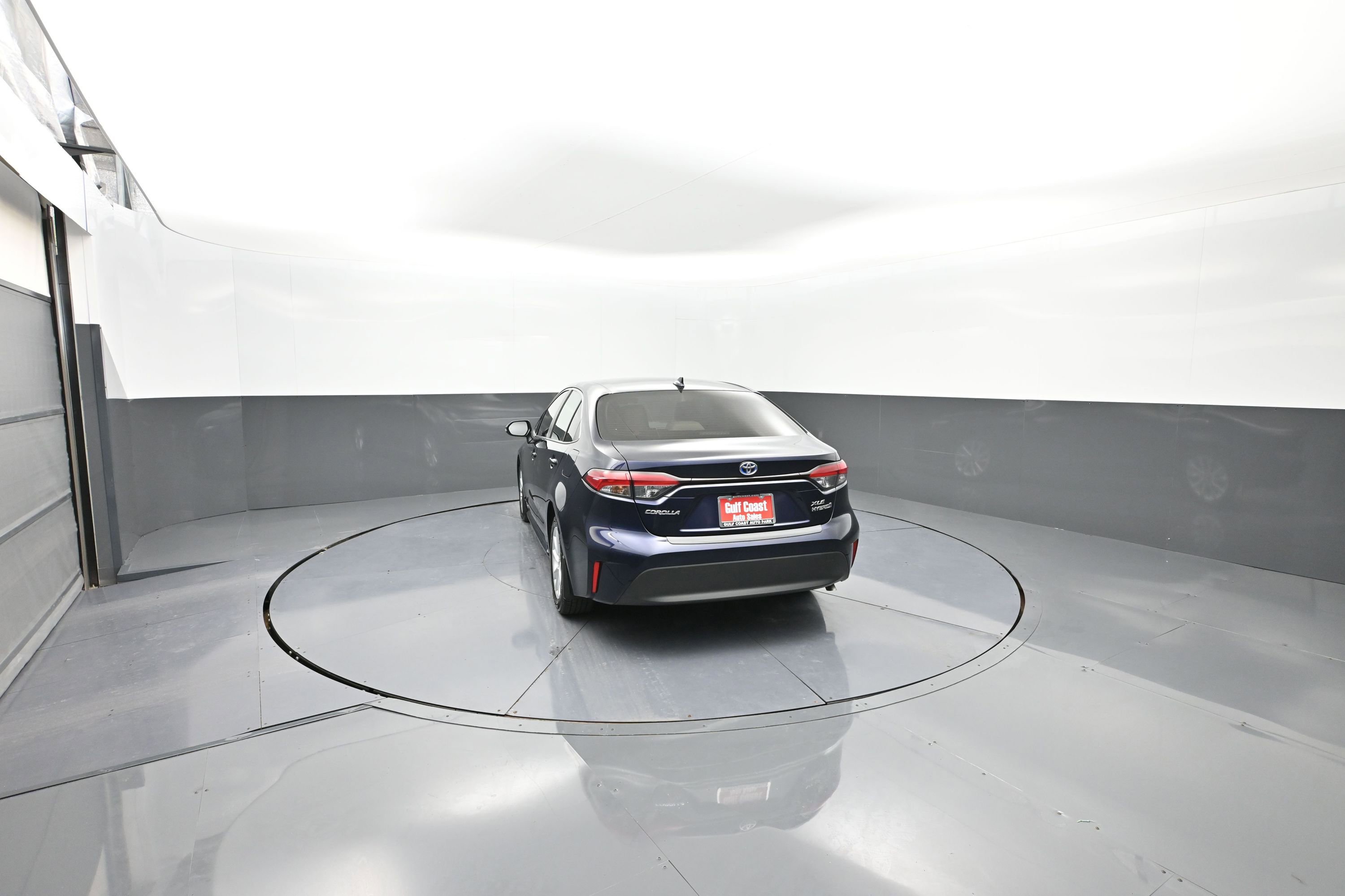 Certified 2024 Toyota Corolla XLE image 4