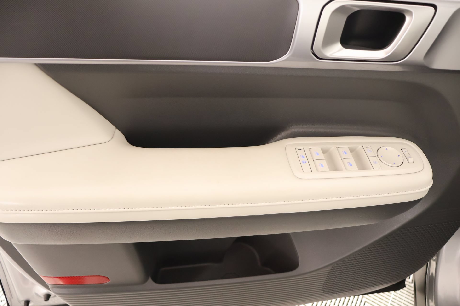 Certified 2026 Hyundai Santa Fe SEL AWD/4WD image 15