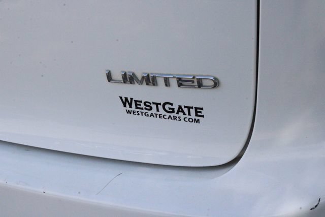Used 2020 Chrysler Pacifica Limited FWD image 42