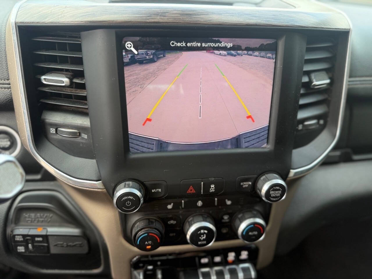 Used 2020 RAM 2500 Laramie AWD/4WD image 32