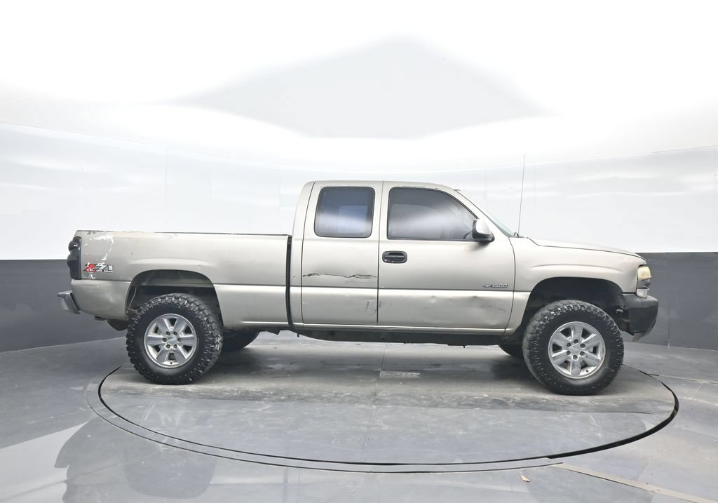 Used 2002 Chevrolet Silverado 1500 LS AWD/4WD image 7
