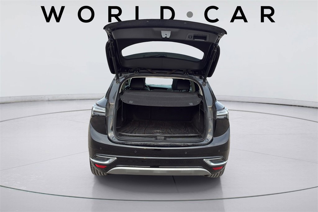 Used 2021 Buick Envision Avenir w/ Technology Package II image 18