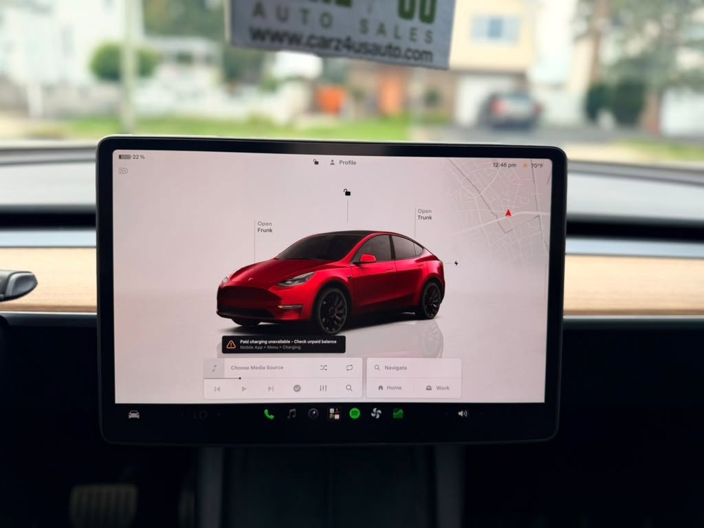 Used 2024 Tesla Model Y Performance AWD/4WD image 30