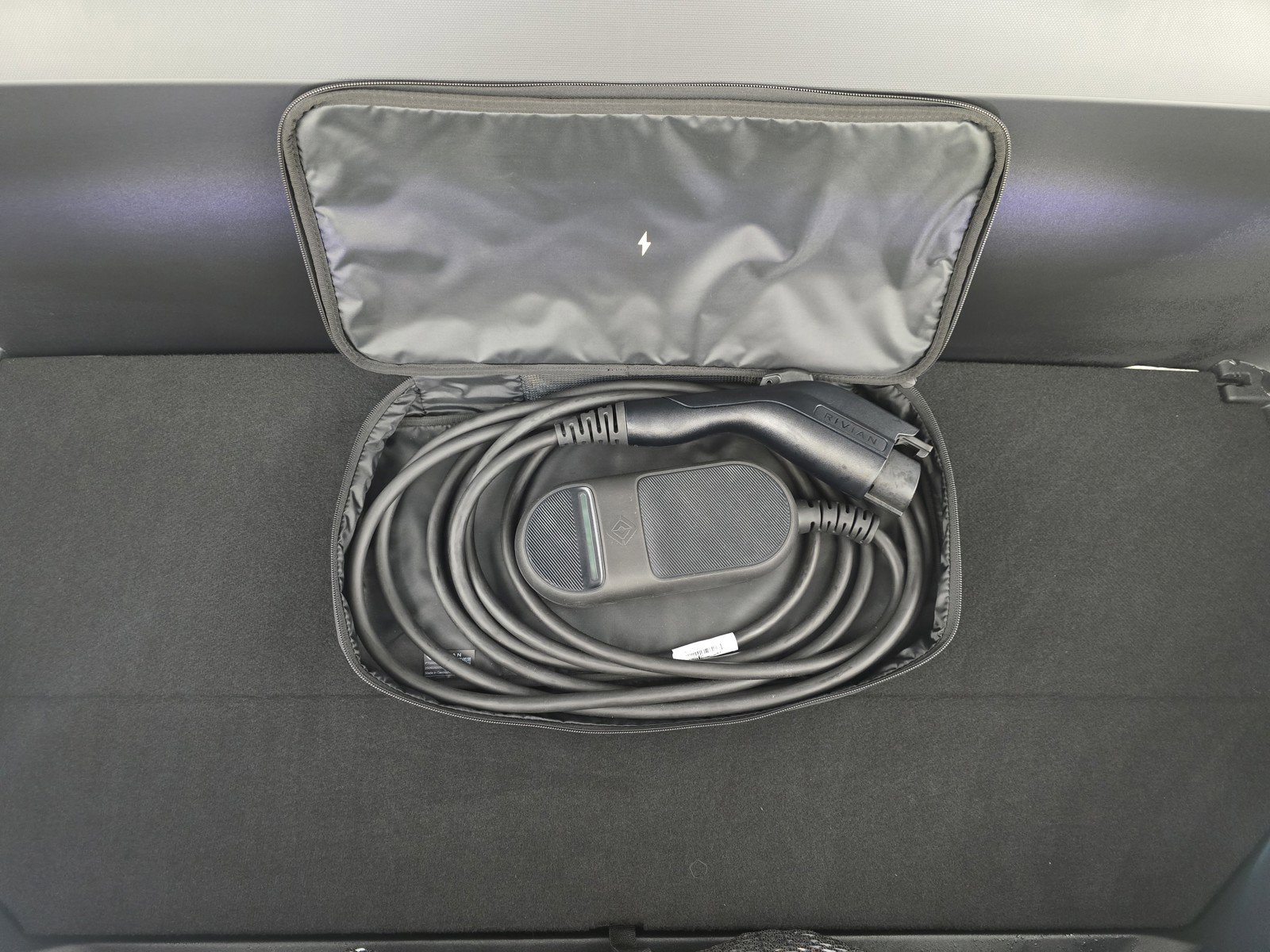 Used 2024 Rivian R1S Adventure AWD/4WD image 14