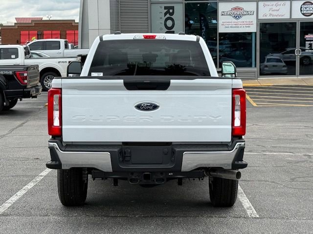 New 2025 Ford F350 XLT image 5
