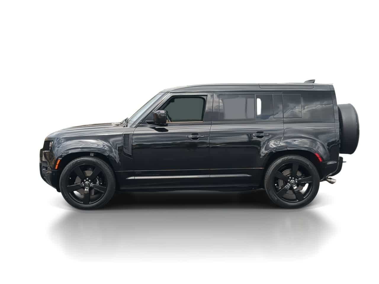Certified 2025 Land Rover Defender 110 V8 AWD/4WD image 5