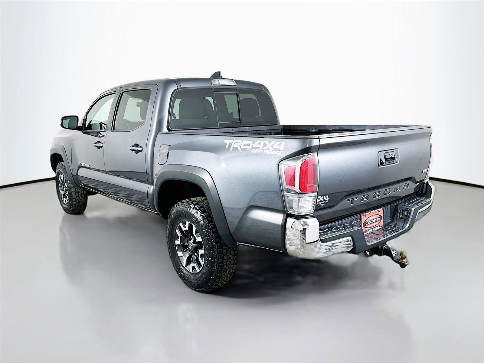 Certified 2023 Toyota Tacoma TRD Off-Road AWD/4WD image 10