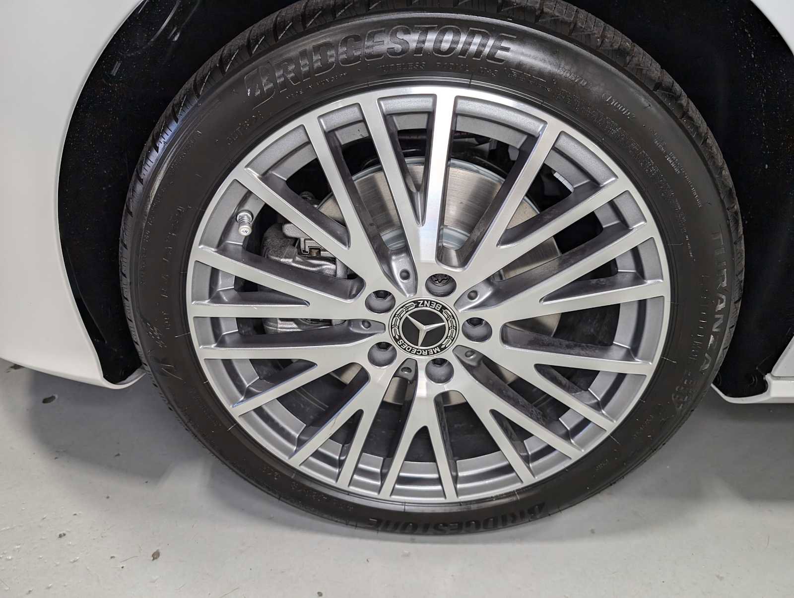 Used 2025 Mercedes-Benz CLA 250 4MATIC image 3