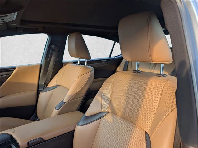 Used 2021 Lexus ES 350 w/ Premium Package image 16