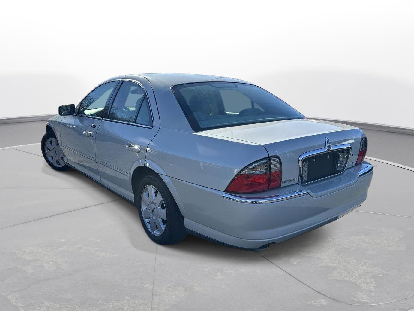 Used 2005 Lincoln LS image 8