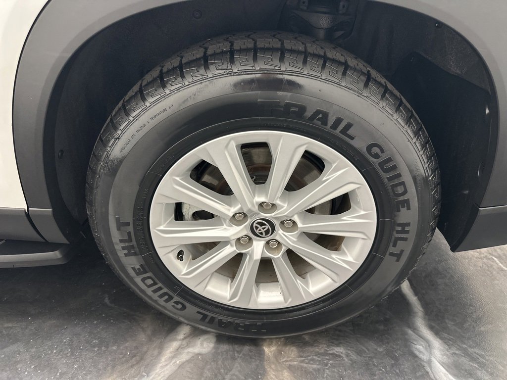 Used 2024 Toyota Grand Highlander XLE image 36