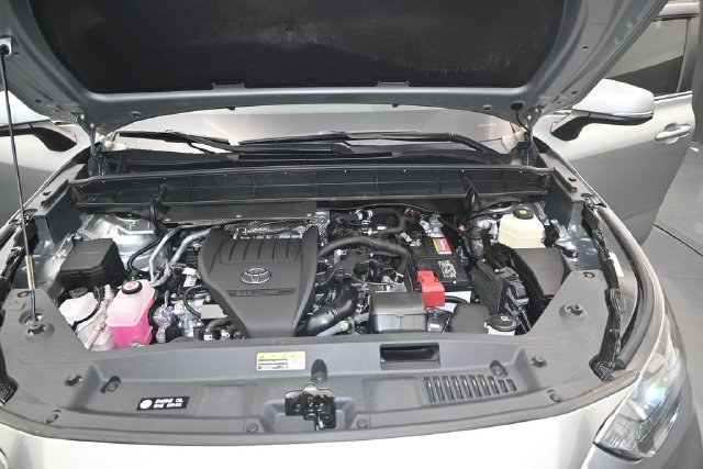 Used 2023 Toyota Highlander L FWD image 17