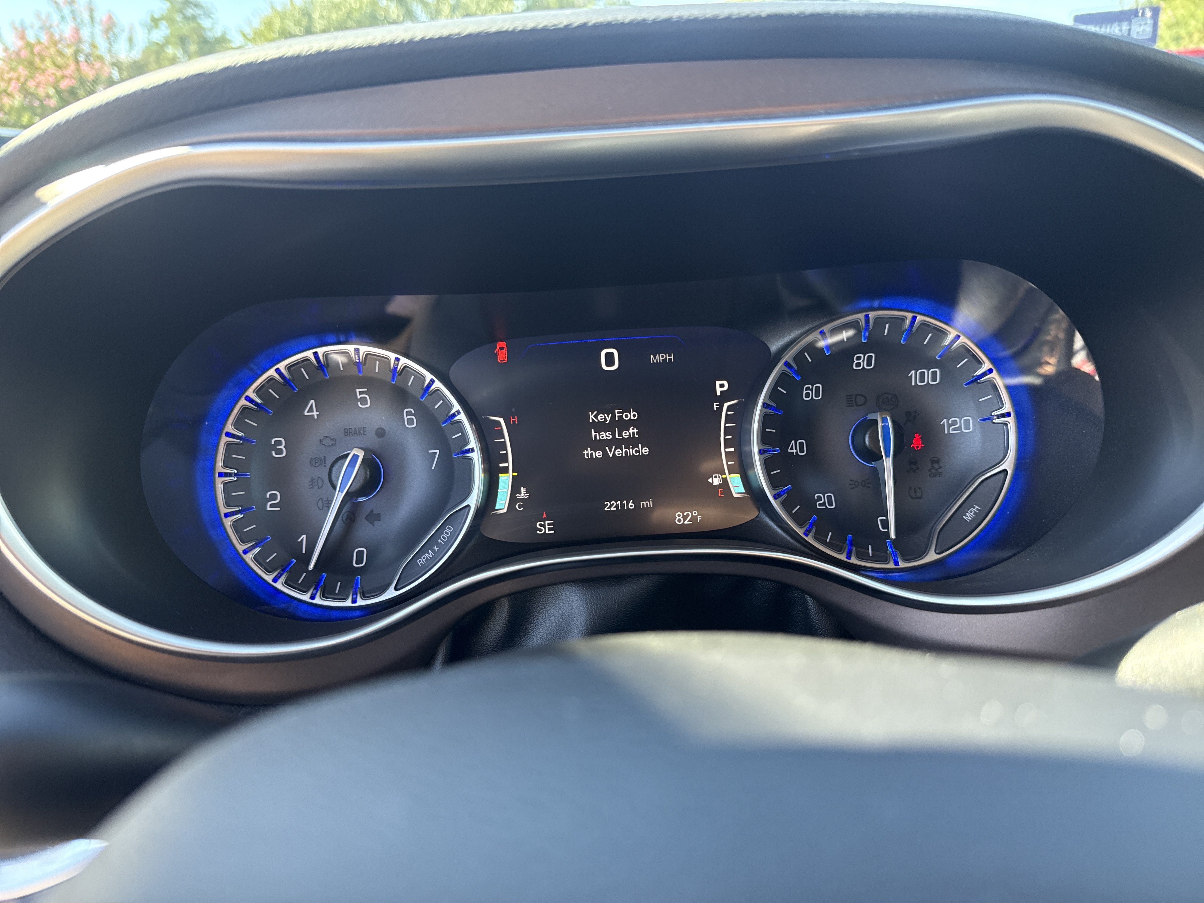 Used 2019 Chrysler Pacifica Touring-L Plus w/ Tire & Wheel Group FWD image 20