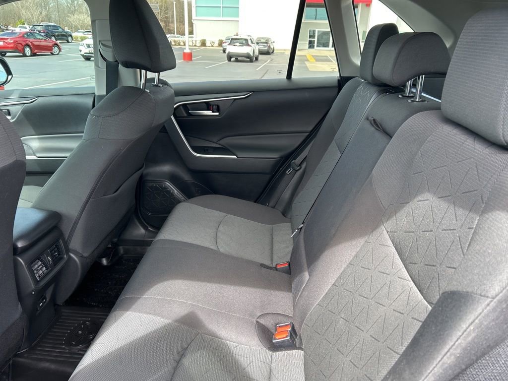 Used 2024 Toyota RAV4 AWD Hybrid image 13