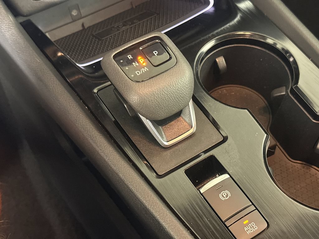 Used 2024 Nissan Rogue SL w/ SL Premium Package FWD image 31