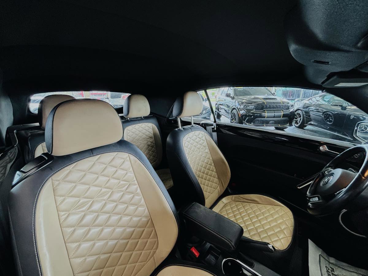 Used 2019 Volkswagen Beetle 2.0T Final Edition SEL FWD image 30