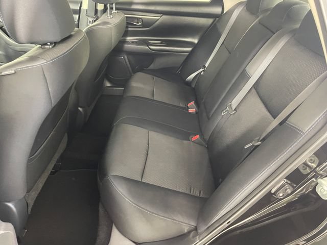 Used 2017 Nissan Altima 2.5 SR w/ Midnight Edition Package FWD image 15