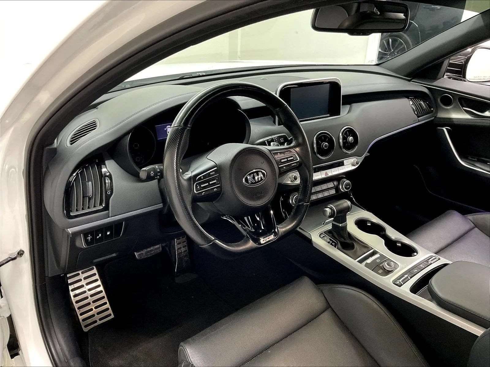 Used 2019 Kia Stinger GT RWD image 11