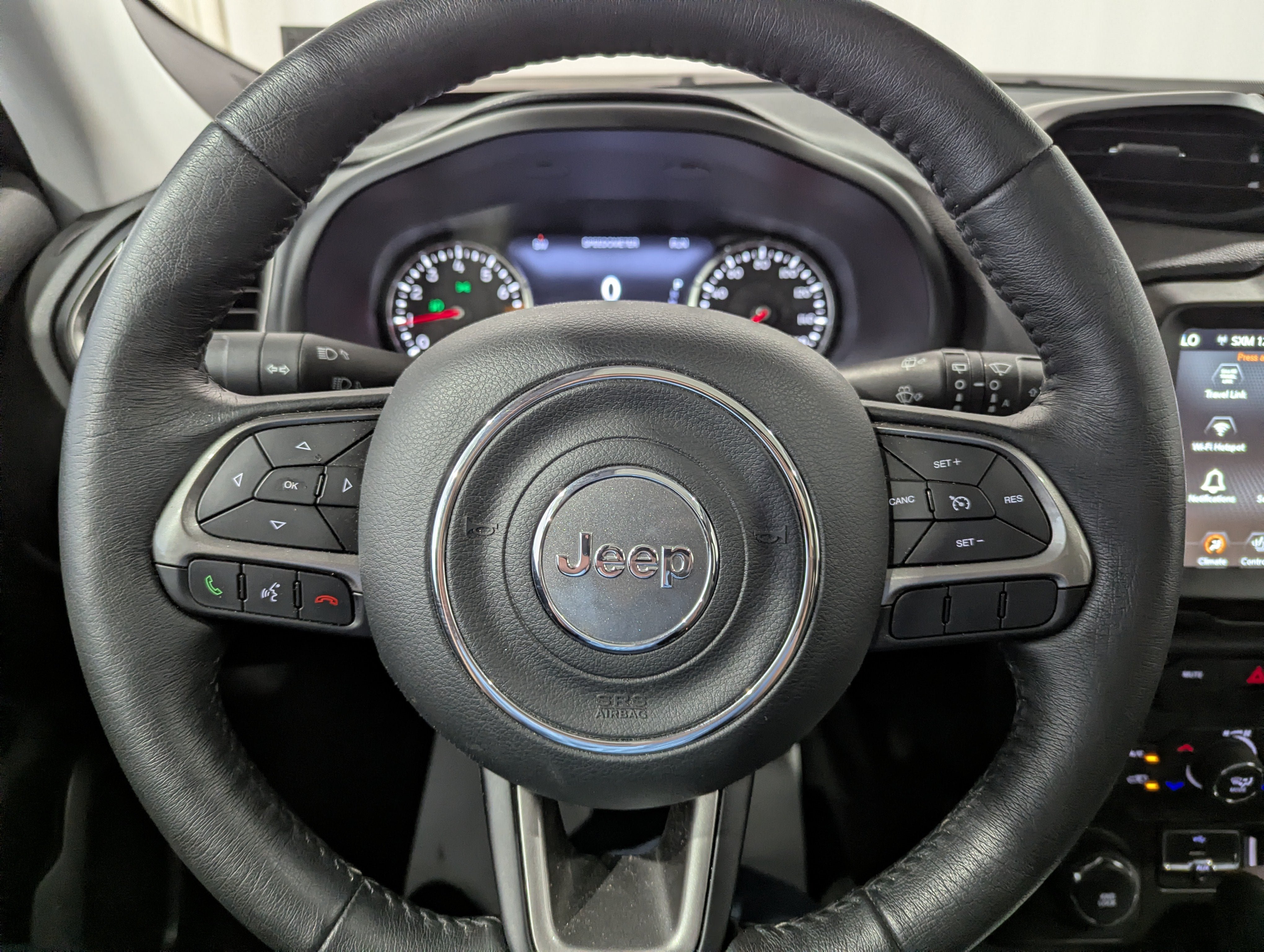 Used 2022 Jeep Renegade Limited w/ Sun, Sound & Wheels Group AWD/4WD image 16