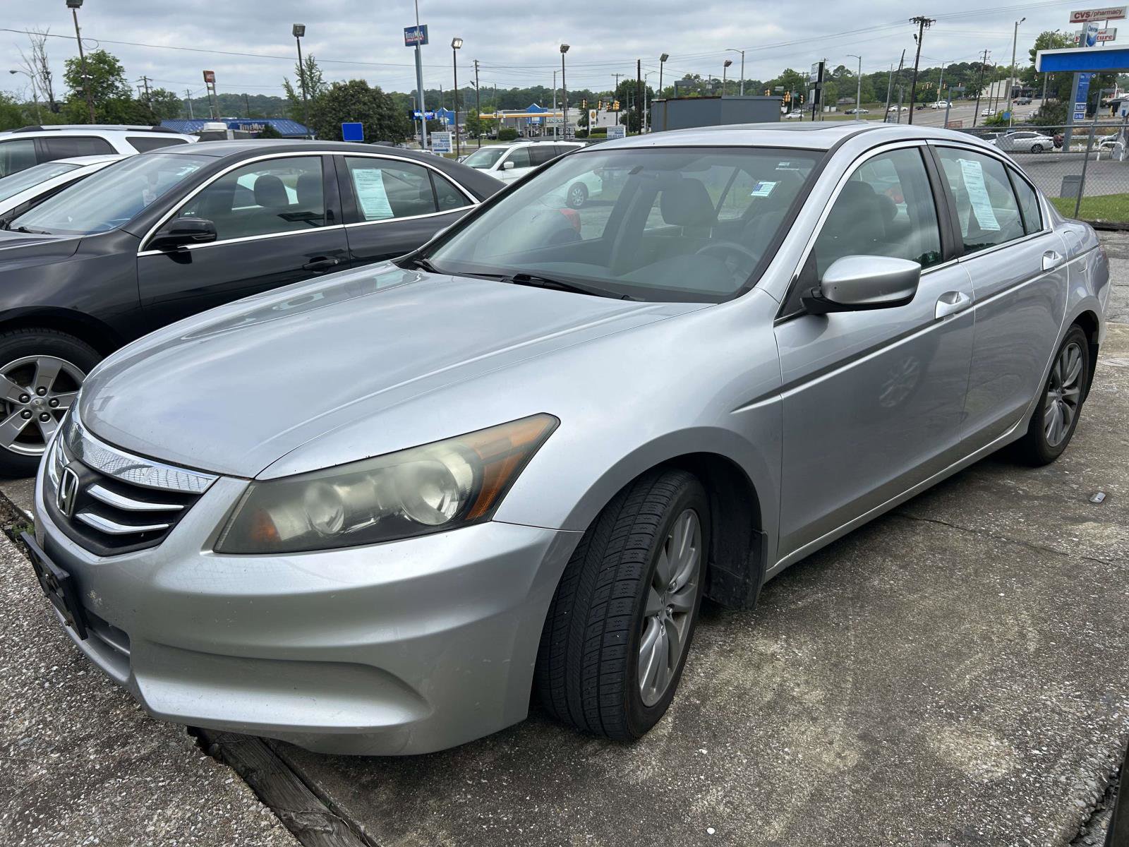 Used 2011 Honda Accord EX image 2
