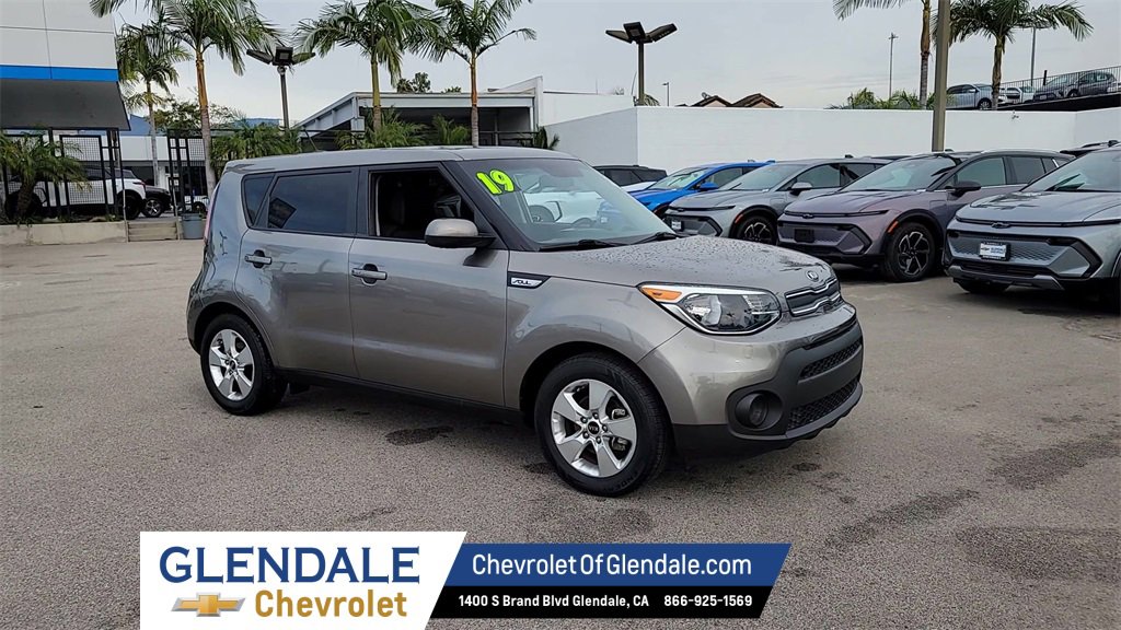 Used 2019 Kia Soul image 2