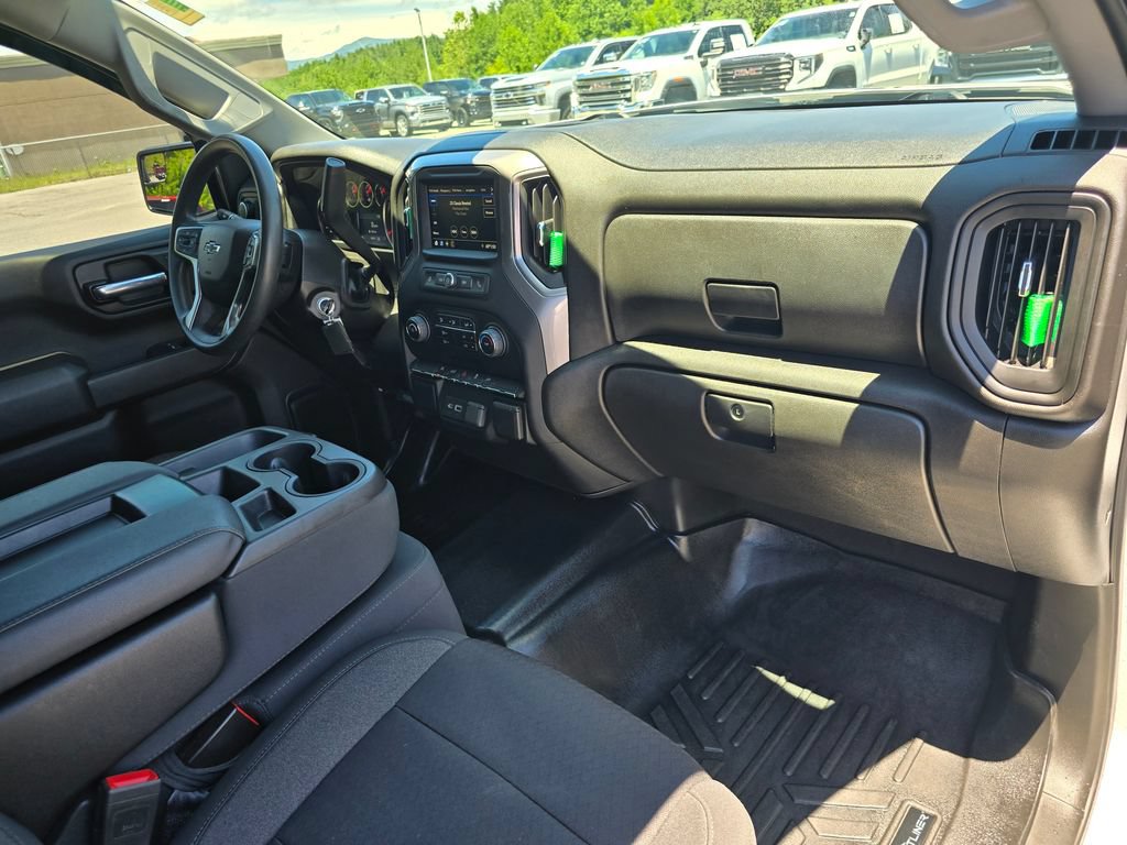 Certified 2022 Chevrolet Silverado 1500 Custom w/ Rally Edition AWD/4WD image 30