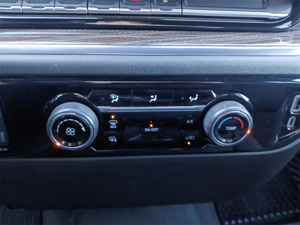 Used 2024 Chevrolet Silverado 2500 LT image 24