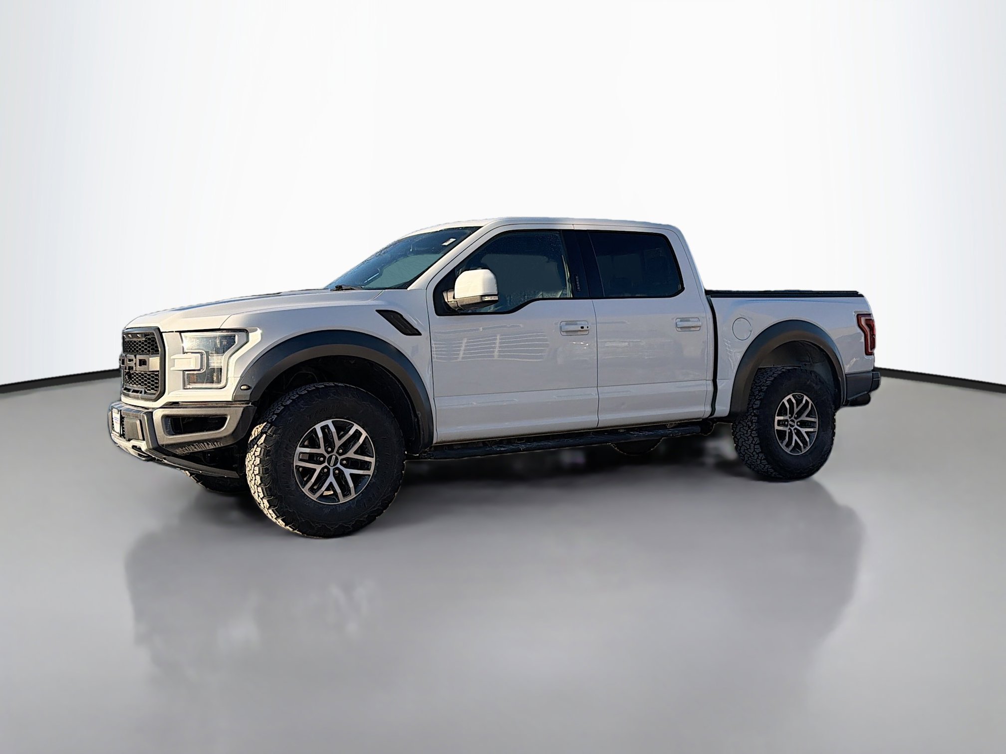 Used 2018 Ford F150 Raptor w/ Equipment Group 802A Luxury image 11