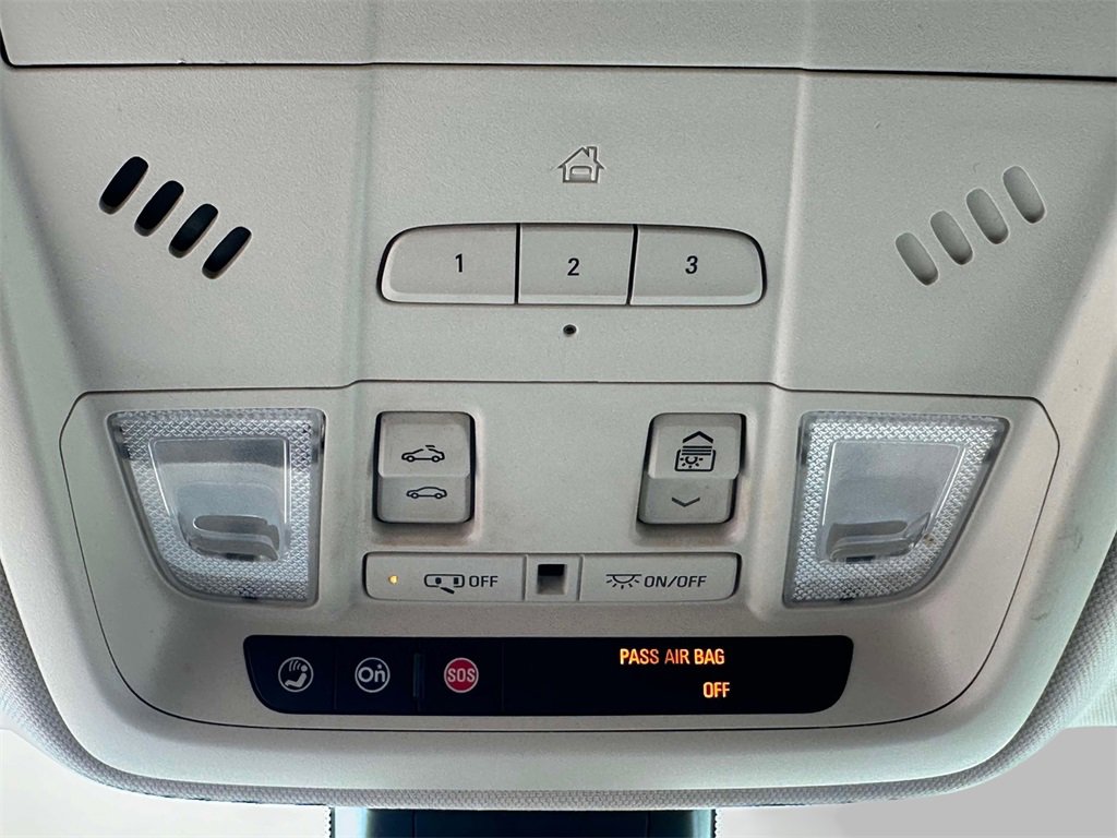 Used 2017 Cadillac XT5 Luxury w/ Driver Awareness Package image 28